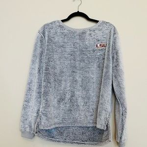 Soft LSU pull over